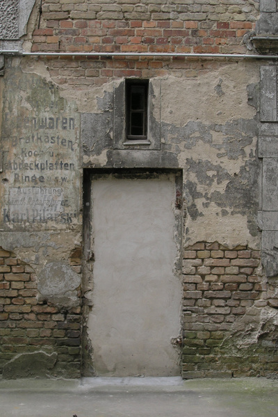 photo 1593 (04 June 2004)