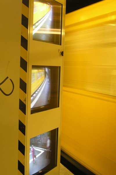 photo 2100 (06 September 2004)